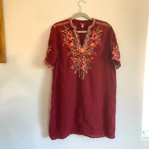 Johnny Was Workshop Burgundy Embroidered Shift Dress Size Small